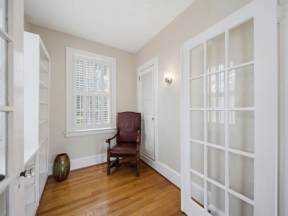 4th image of 723 Sims Ave