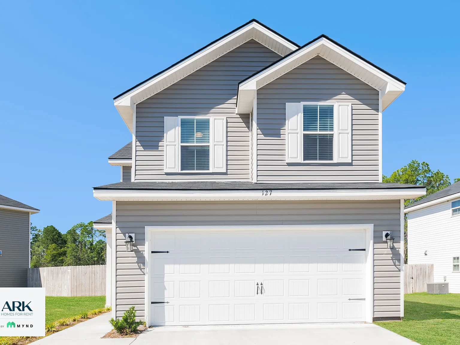 3 bed, 2.5 bath, 1703 sqft, $2,075 — Photo 1