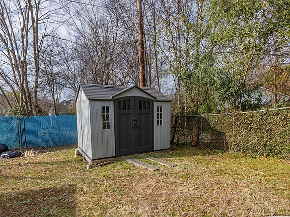 4th image of 307 Burch Rd