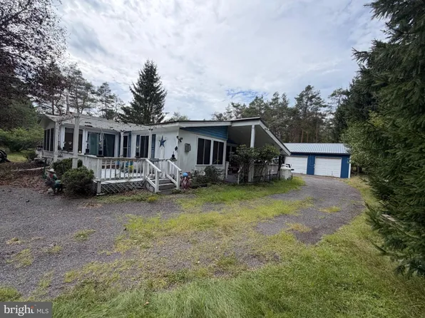 591 Old River Rd, Gouldsboro, PA 18424