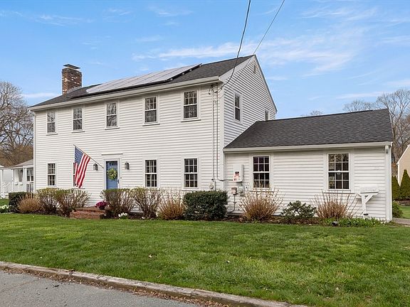 3rd image of 20 Middle St