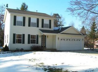 204 S Conklin Rd, Lake Orion, MI 48362