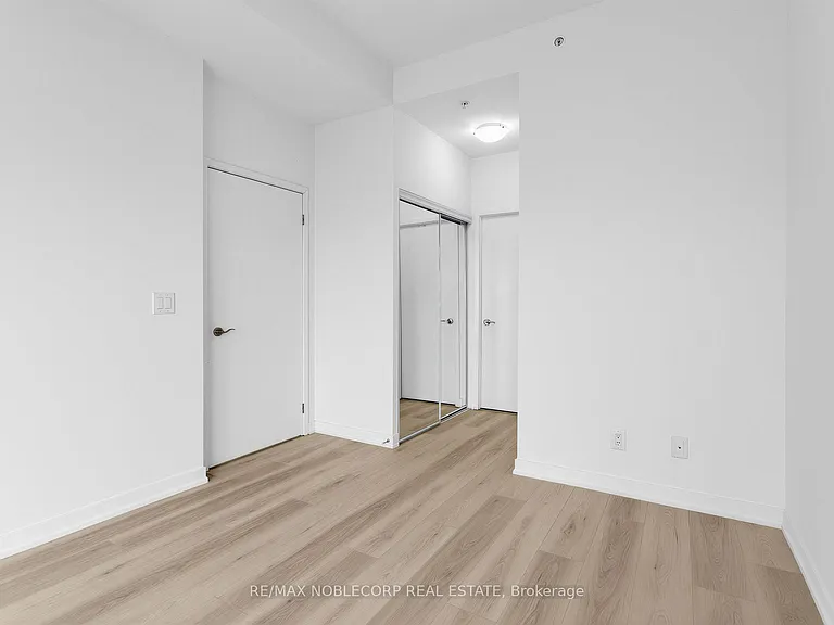 840 Queens Plate Dr #1705 — Photo 24