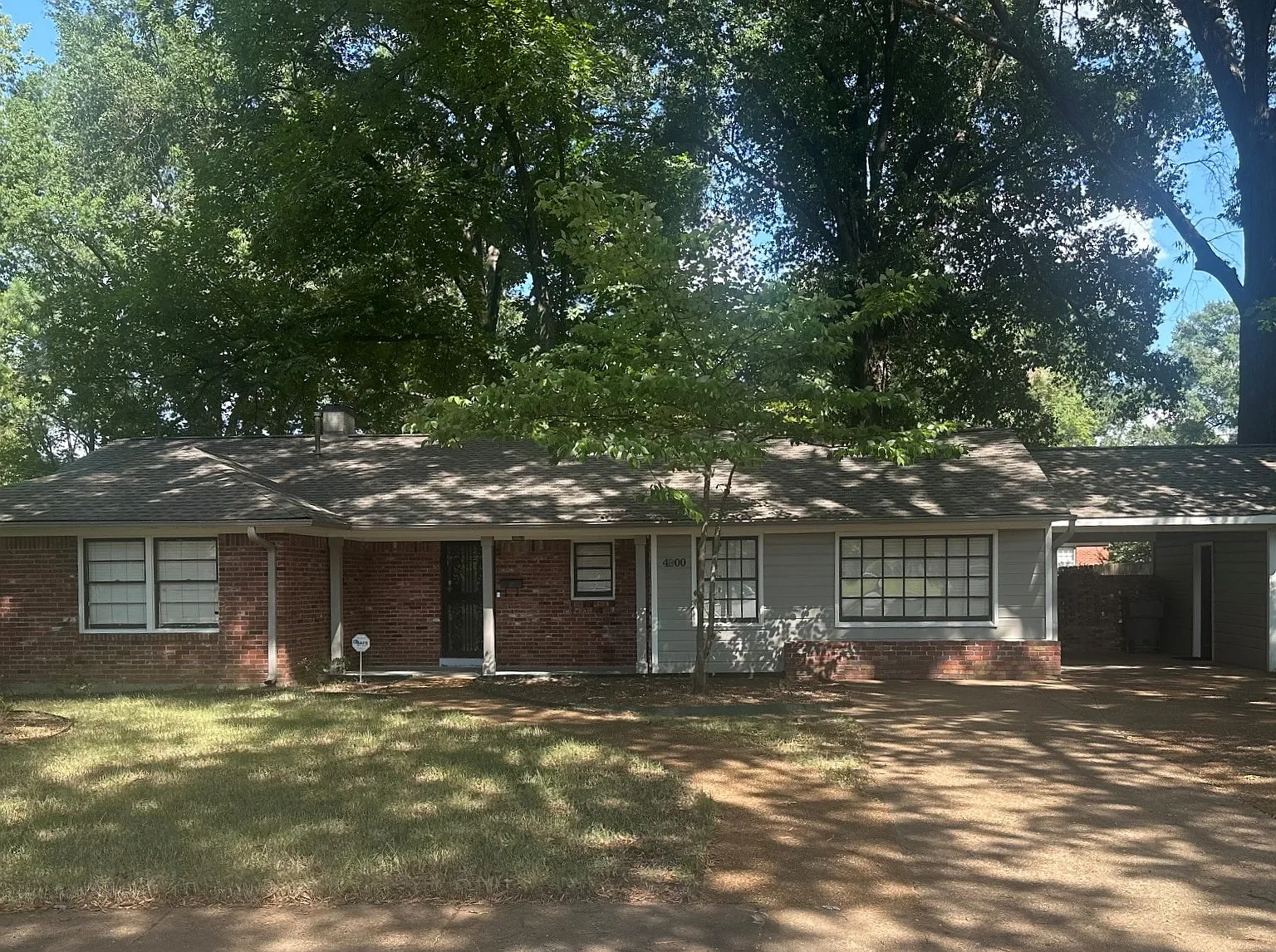 4 bed, 2.5 bath, 1808 sqft, $2,400 — Photo 2