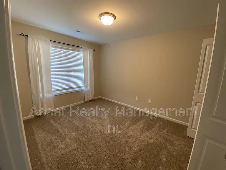 1116 Cloud View Dr — Photo 24