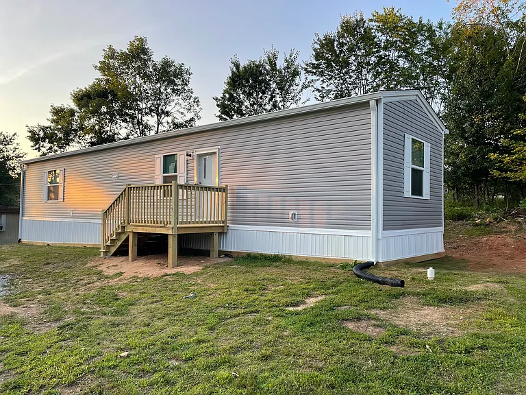 28 Codey Dr — Photo 1