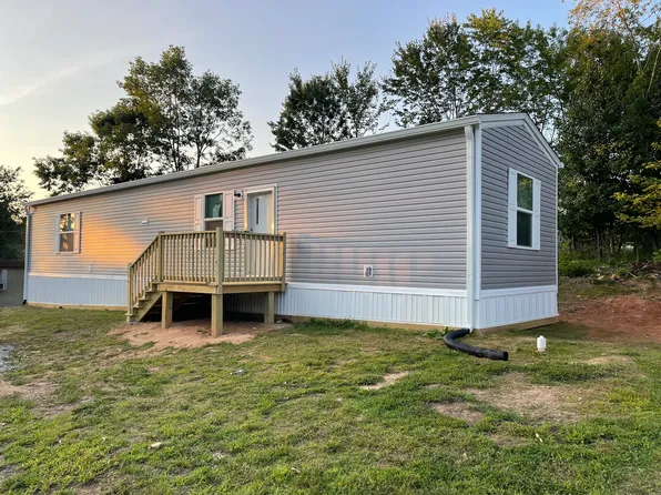 28 Codey Dr, Blairsville, GA 30512