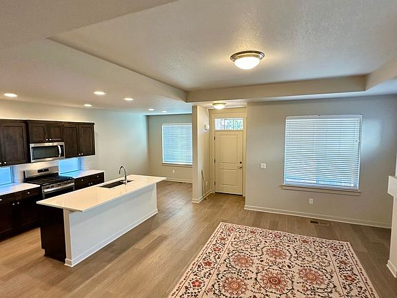 4th image of 51927 Lumberman Ln