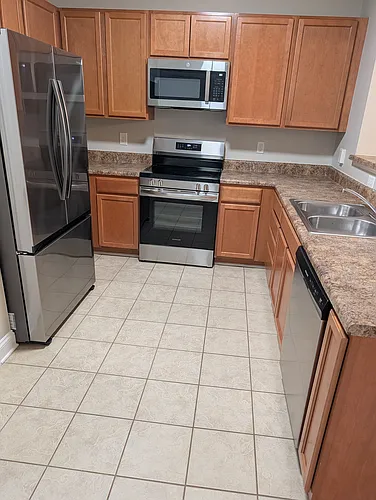 1208 James St Photo 1