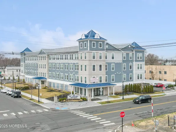 509 Memorial Dr, Neptune, NJ
