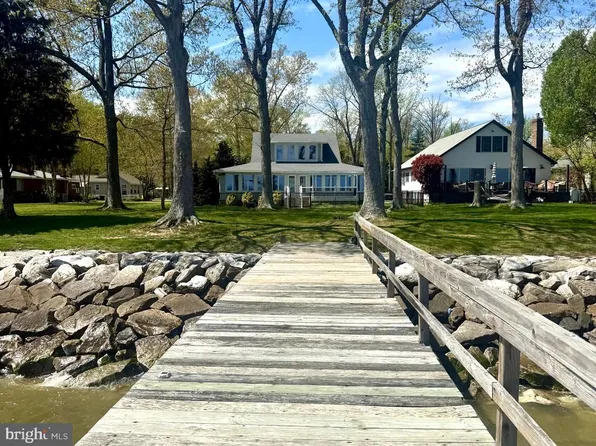 890 Linden Ave, North Beach, MD 20714