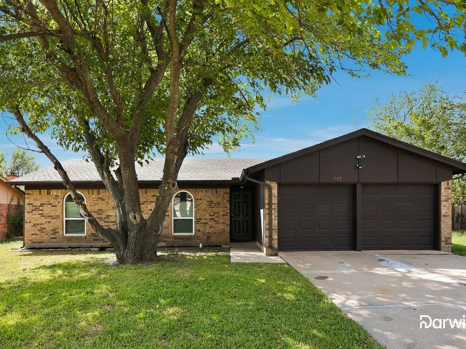 3 bed, 2.0 bath, 1203 sqft, $1,680 — Photo 1