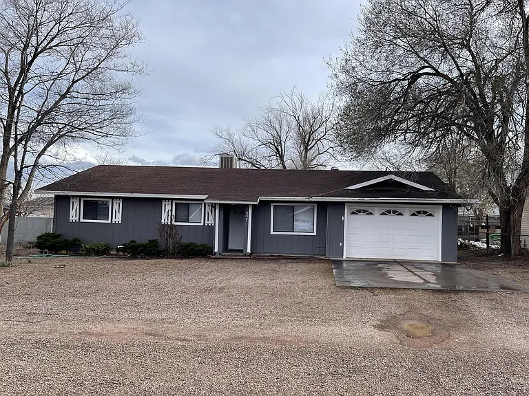 537 W Juniper St — Photo 6
