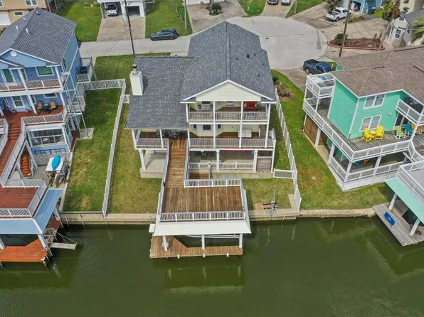 12821 E Barcelona, Galveston, TX 77554