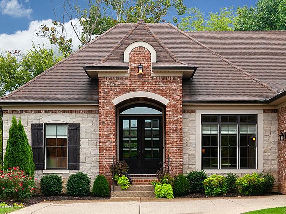 10908 Pebble Creek Dr-3