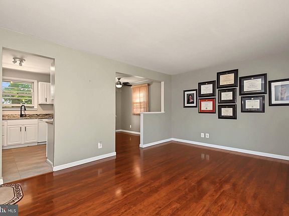 5th image of 609 Mansfield Rd