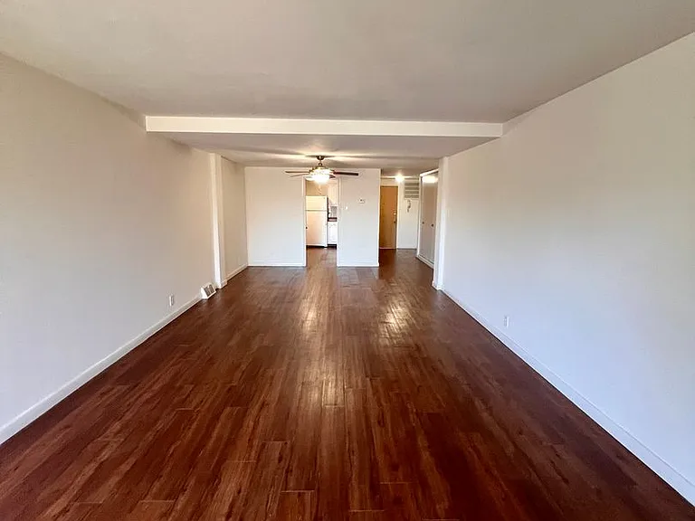 The Envoy Apartments — Photo 4