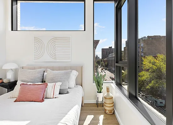 Rented by Compass | media 25