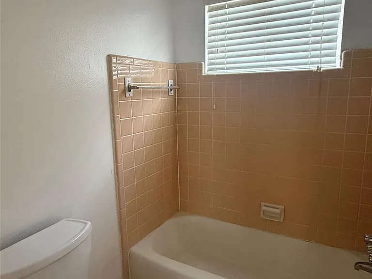 519 Branard St #10 — Photo 10