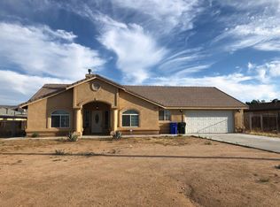 21517 Bear Valley Rd, Apple Valley, CA 92308