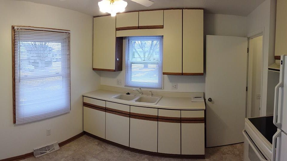 2nd image of 4005 77th St