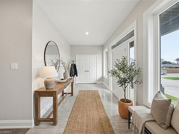 4th image of 6 Beckett Dr #10