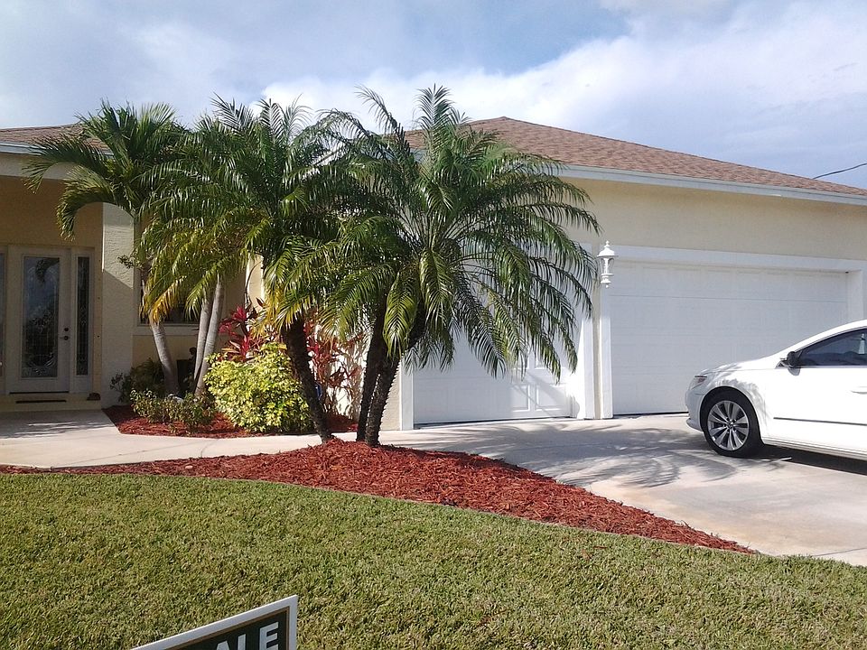1st image of 4050 SW Newport Cir
