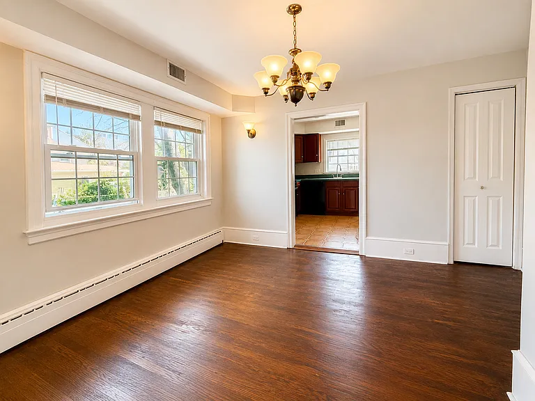 24 Chestnut Ave — Photo 8