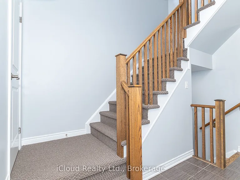 113 Echovalley Dr — Photo 16