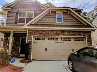2433 Fiddlers Glenn Dr, Winston Salem, NC 27127