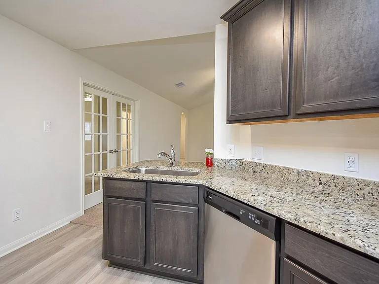 405 Texas Olive Dr — Photo 16