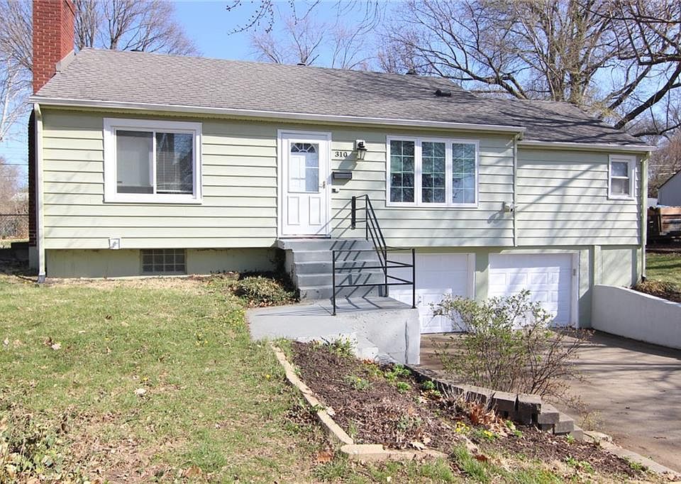 1st image of 310 W 98th St