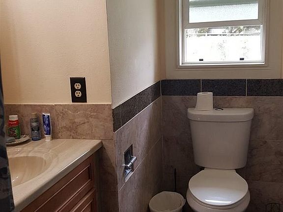 4th image of 4711 Burlwood Loop SE