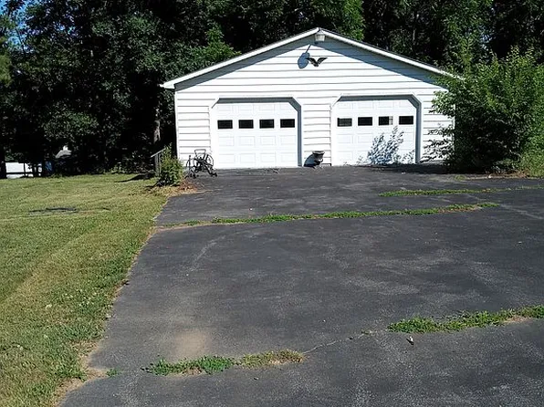 114 Hill Crest Dr, Capon Bridge, WV 26711