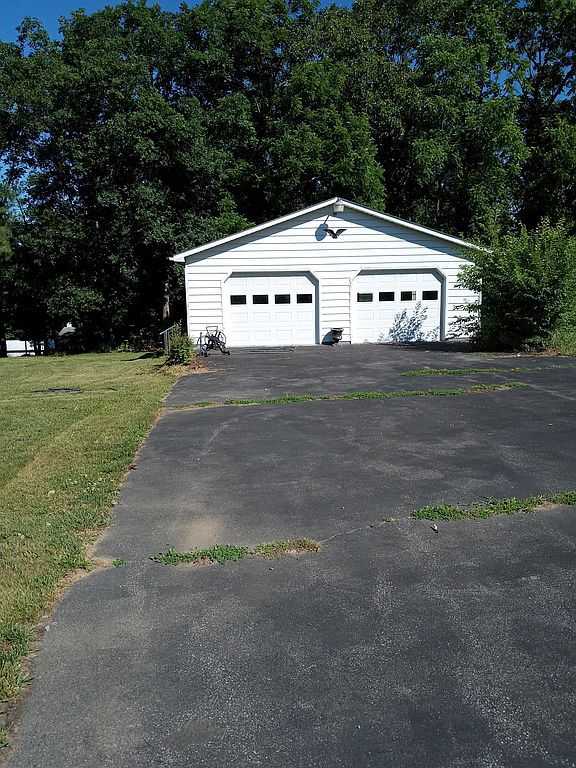 114 Hill Crest Dr - Property Image