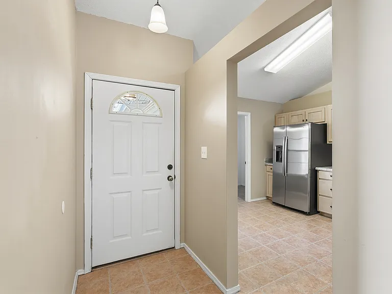 147 Mirabelle Cir — Photo 6