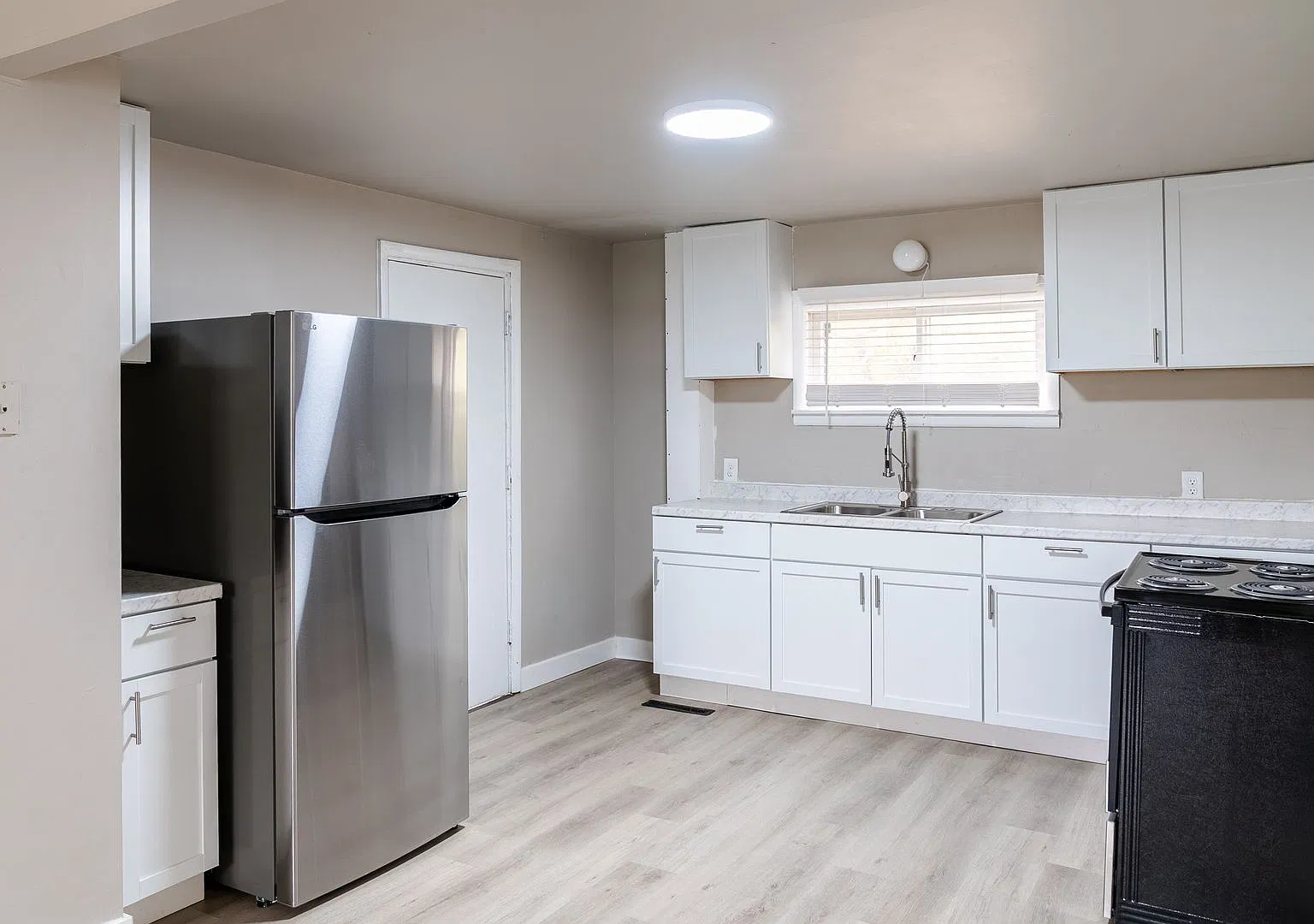 1001 Main Ave, Kaukauna — Photo 1