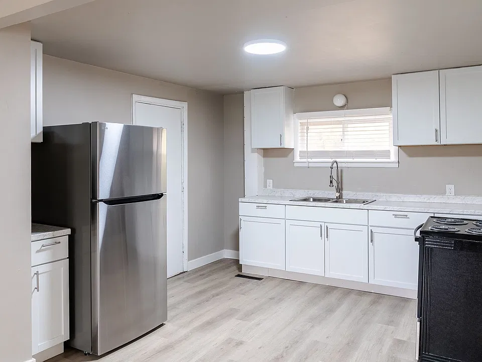 1001 Main Ave, Kaukauna