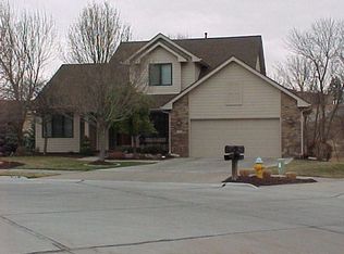 125 Bonham Cir, Council Bluffs, IA 51503