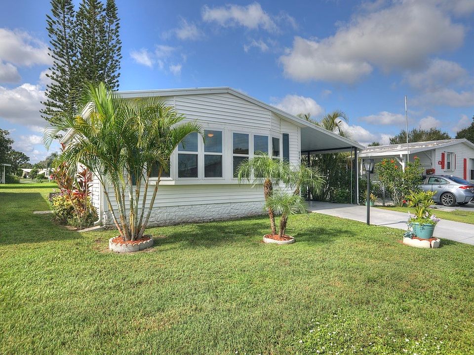 1st image of 715 Bougainvillea Cir