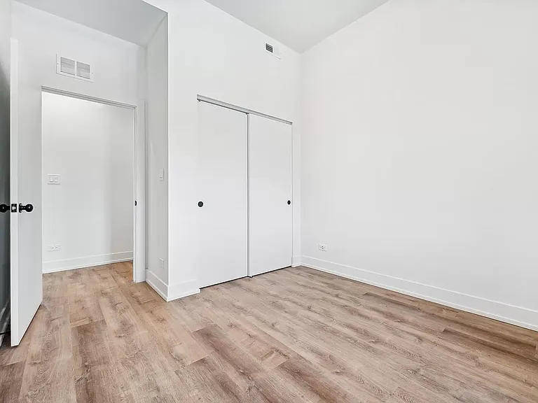 2203 N Hamilton Ave #305 — Photo 16
