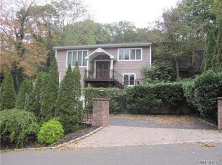 36 Whitney Ave, East Norwich, NY 11732