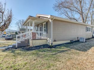405 S North St, Johnson City, TN 37604