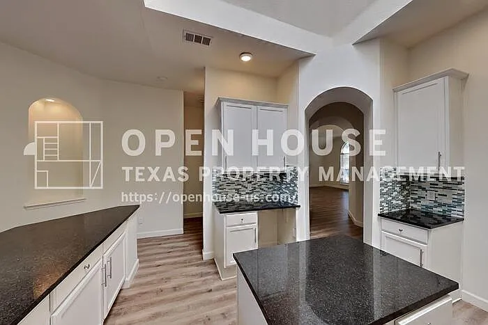 4307 Trailridge Dr — Photo 5