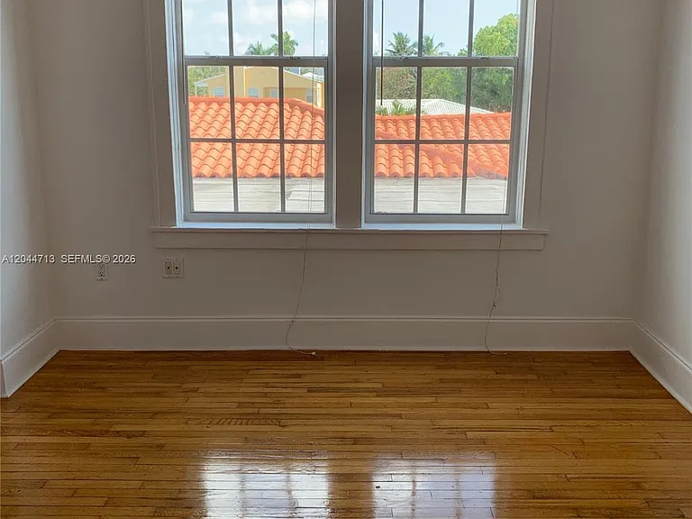 4349 Sheridan Ave #8 — Photo 11