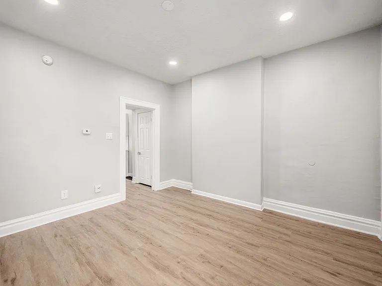 1246 S Washington Ave — Photo 6
