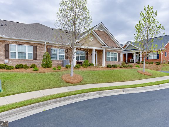 3rd image of 3765 Ridgehurst Ln