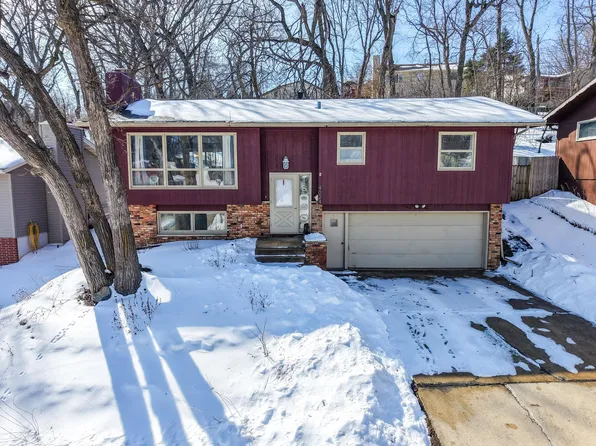 4024 3rd St NW, Rochester, MN 55901