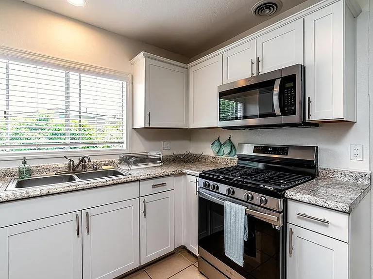 134 Tropicana Dr #1 — Photo 10