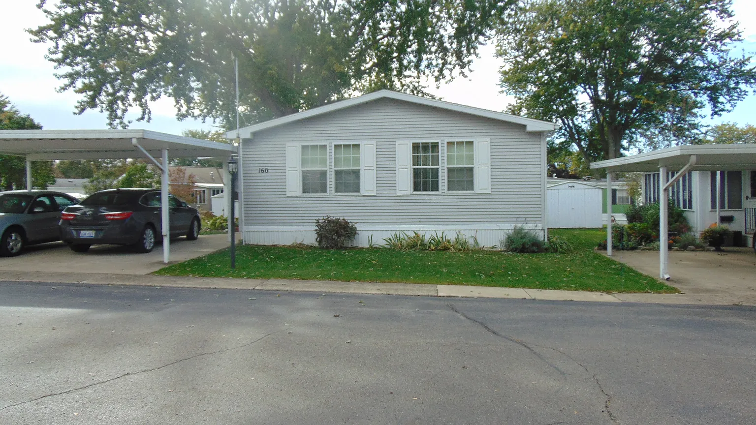 160 Spruce Dr photo 1
